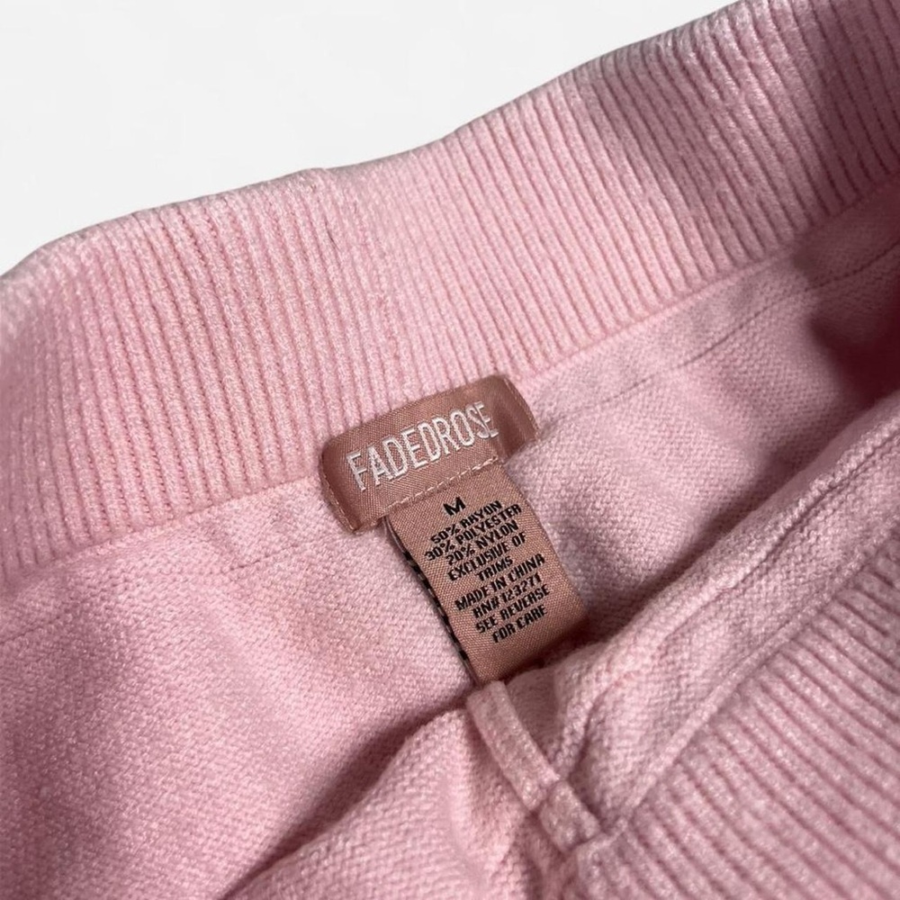 Faded Roses Baby Pink Ruffle Knit Shorts 🌸 - Picture 3 of 4